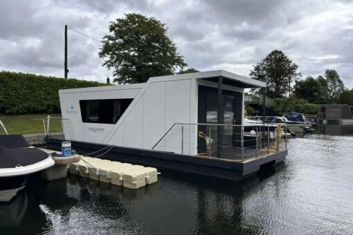 Houseboat M350