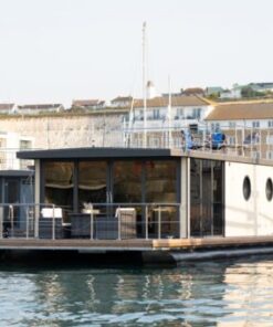 Barge house